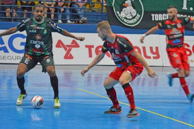 Operário Laranjeiras leva gol no Final e Empata com O Marreco pelo Paranaense Chave Ouro de Futsal.